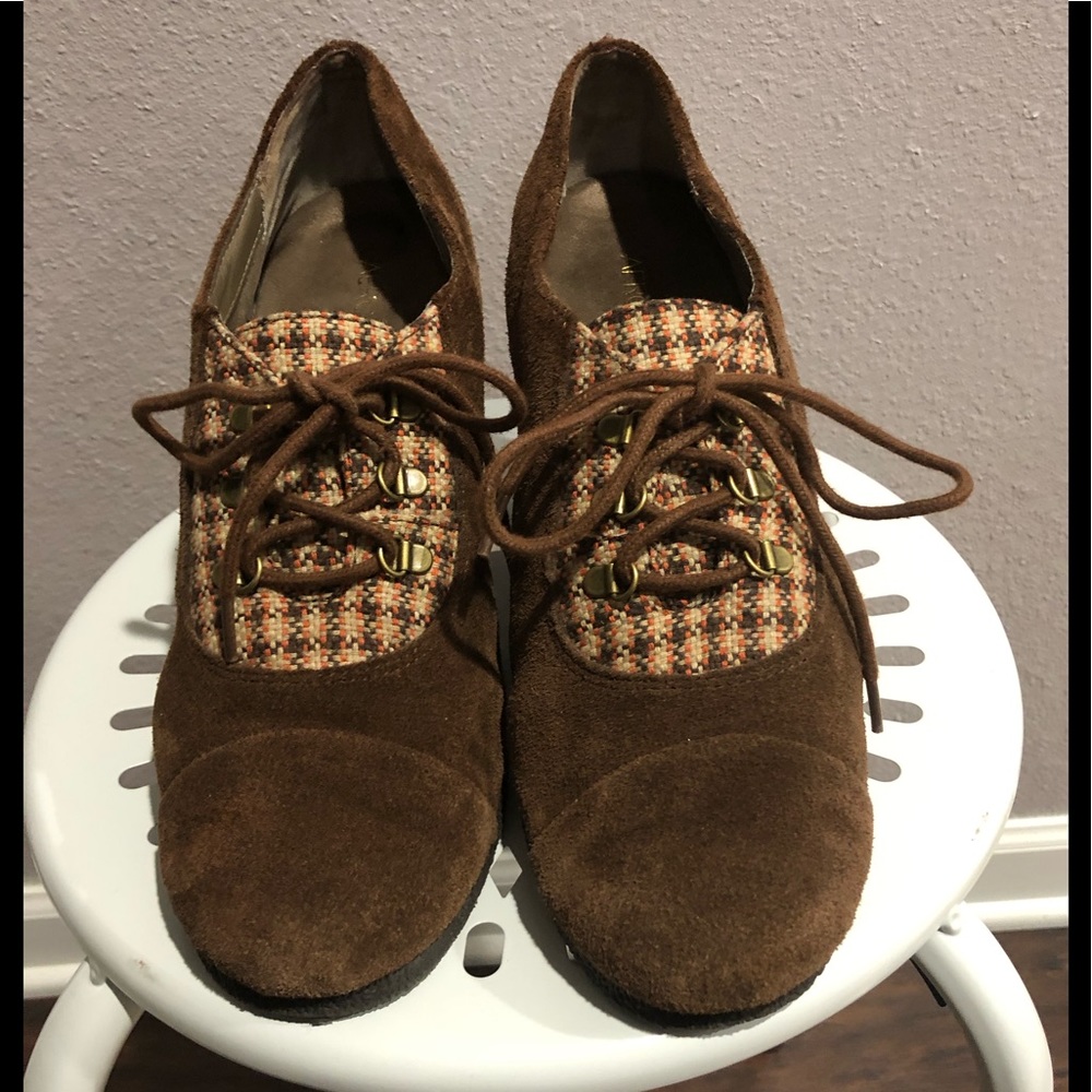 NEW- brown suede leather wedge bootie, size 9 1/2